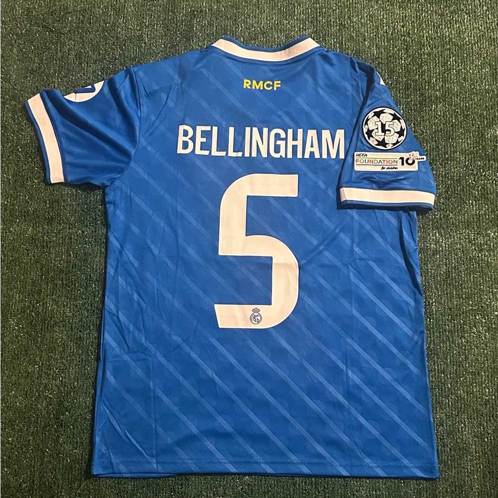 Bellingham #5 Real Madrid 25/26 Third Jersey Fan Version Size Medium